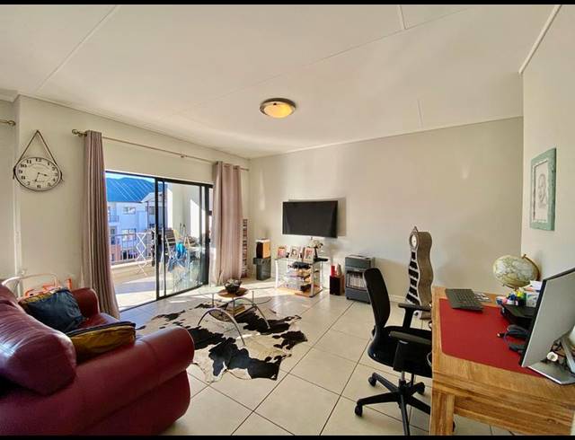 2 BEDROOM APARTMENT FOR SALE IN LINBRO PARK